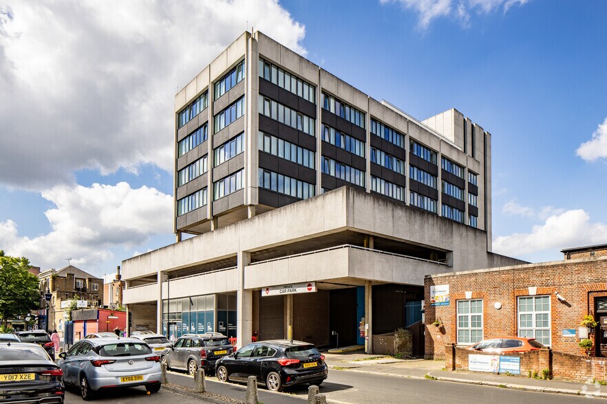 Lampton Rd, Hounslow à louer - Photo principale – Image 1 sur 11