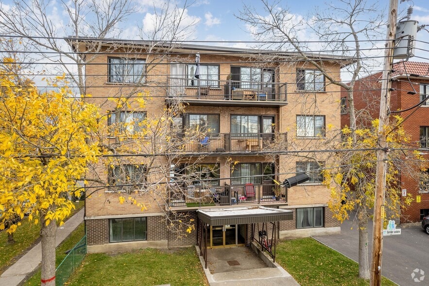 4280 Rue Broadway, Montréal, QC à vendre - Photo principale – Image 1 sur 2