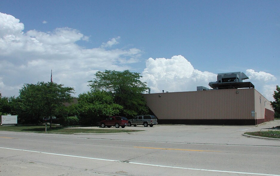 50800 E Russell Schmidt Blvd, Chesterfield, MI à vendre - Photo de l’immeuble – Image 2 sur 2