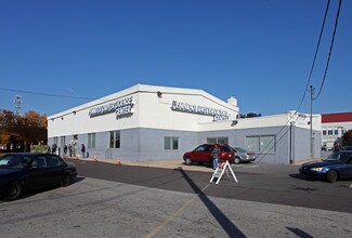 Plus de détails pour 1530 S Christopher Columbus Blvd, Philadelphia, PA - Local commercial à vendre
