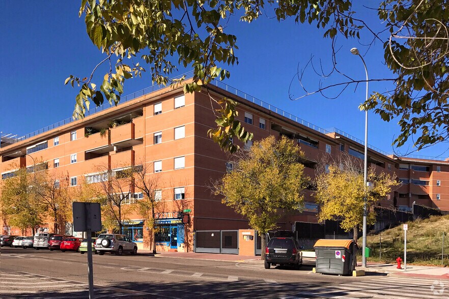 Avenida Camilo José Cela, 30, Alcobendas, Madrid à vendre - Photo de l’immeuble – Image 2 sur 2