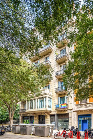 Plus de détails pour Bureau/Local commercial à louer