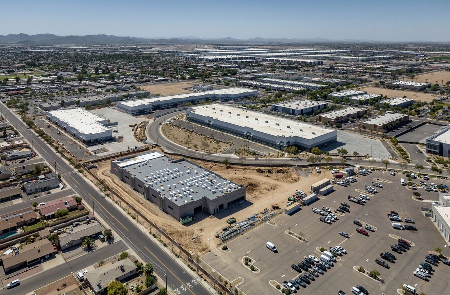 13550 W Auto Dr, Goodyear, AZ à louer - Aérien – Image 2 sur 2