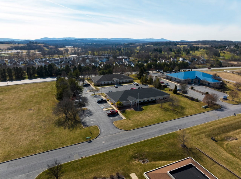 1020-1022 James Dr, Leesport, PA à vendre - Photo de l’immeuble – Image 1 sur 9