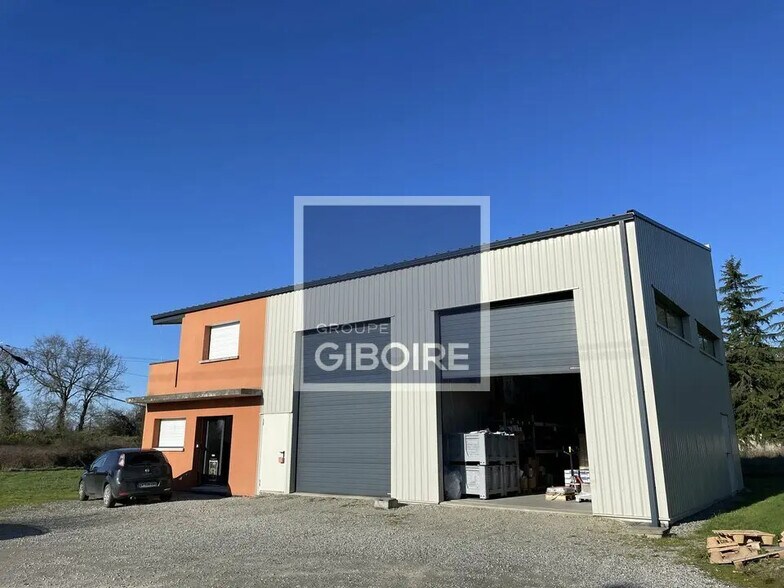 Industriel/Logistique dans Noyal-Châtillon-sur-Seiche à louer - Photo de l’immeuble – Image 1 sur 5