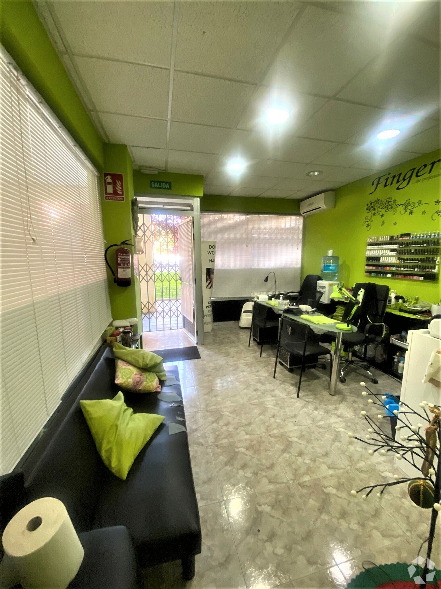 Immeuble residentiel dans Azuqueca de Henares, Guadalajara à vendre Photo intérieure– Image 1 sur 2