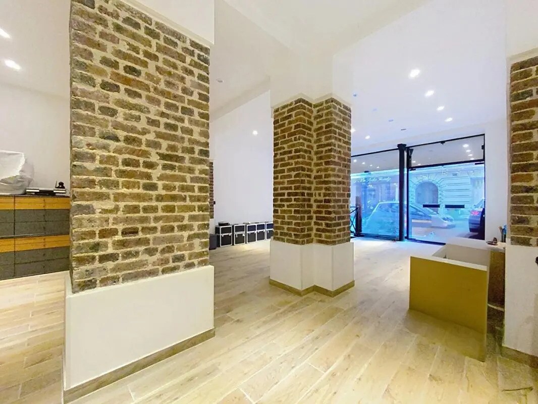 Immeuble residentiel dans Paris à vendre Photo intérieure– Image 1 sur 14