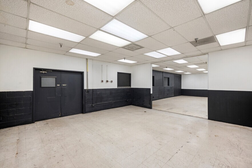 1570 W Mission Blvd, Pomona, CA à louer - Photo de l’immeuble – Image 3 sur 33