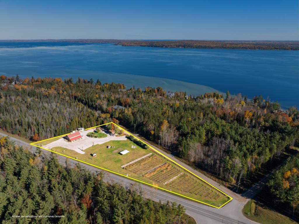 9090 M-68, Alanson, MI à vendre Photo principale– Image 1 sur 53