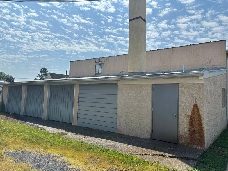 6 Lemon St, Pottstown, PA à louer - Photo de l’immeuble – Image 2 sur 7