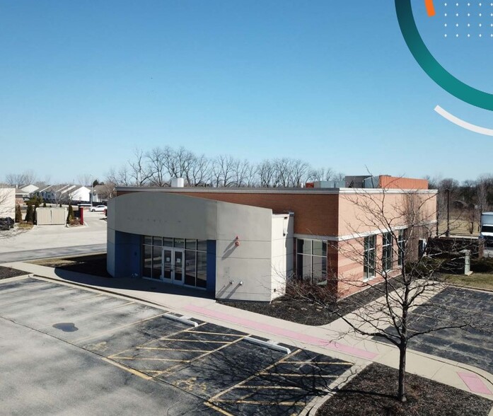2163 Randall Rd, Carpentersville, IL à louer - Photo principale – Image 1 sur 3