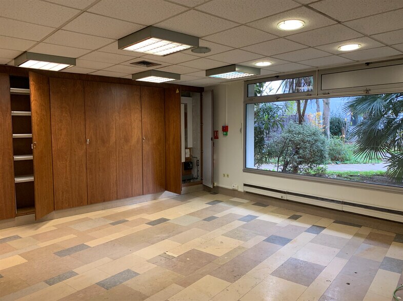 Bureau dans Neuilly-sur-Seine à louer - Photo intérieure – Image 2 sur 4