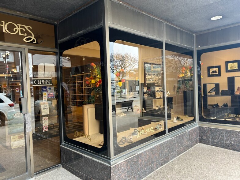 1329 Ottawa St, Windsor, ON à vendre - Photo de l’immeuble – Image 3 sur 5