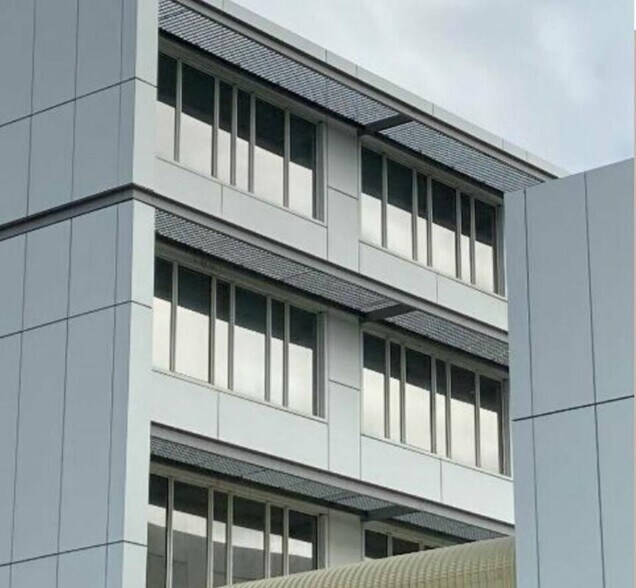 Bureau dans Bayonne à louer - Photo de l’immeuble – Image 1 sur 2
