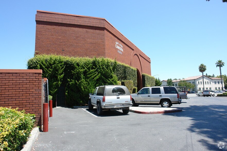 1600 Winchester Blvd, Campbell, CA à vendre - Photo de l’immeuble – Image 2 sur 23