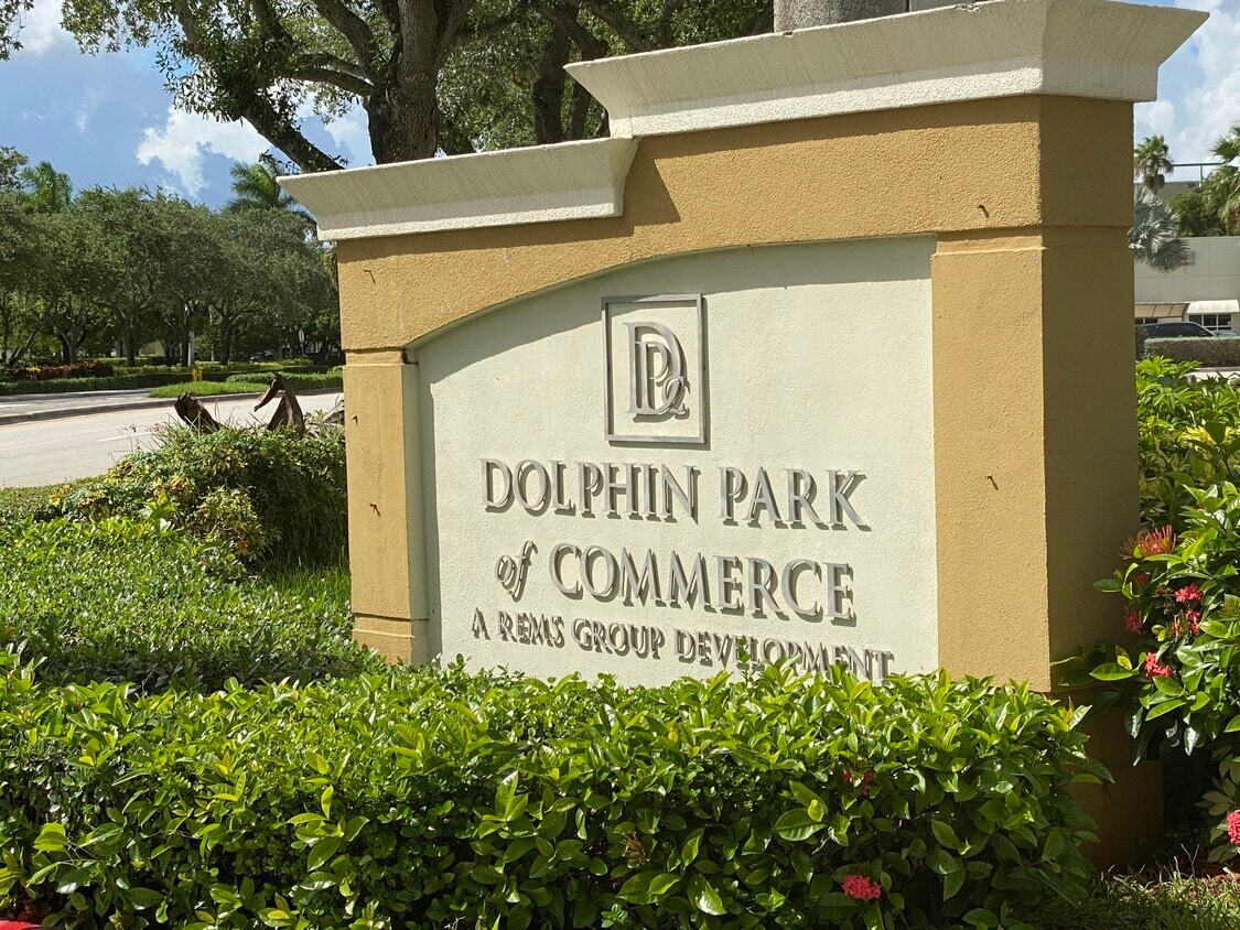 2061 NW 112th Ave, Miami, FL à louer Photo intérieure– Image 1 sur 9