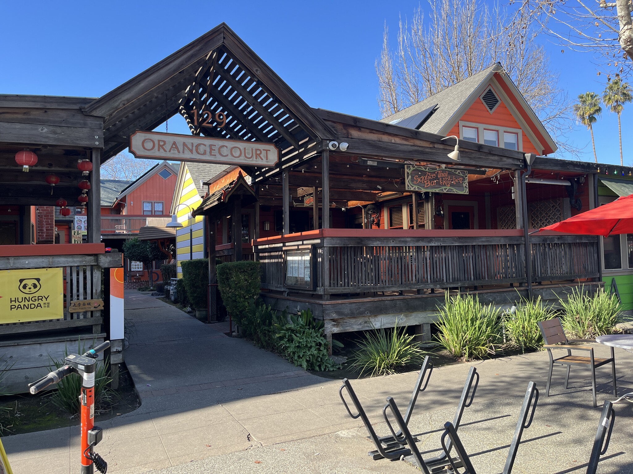 129 E St, Davis, CA à louer Photo intérieure– Image 1 sur 15