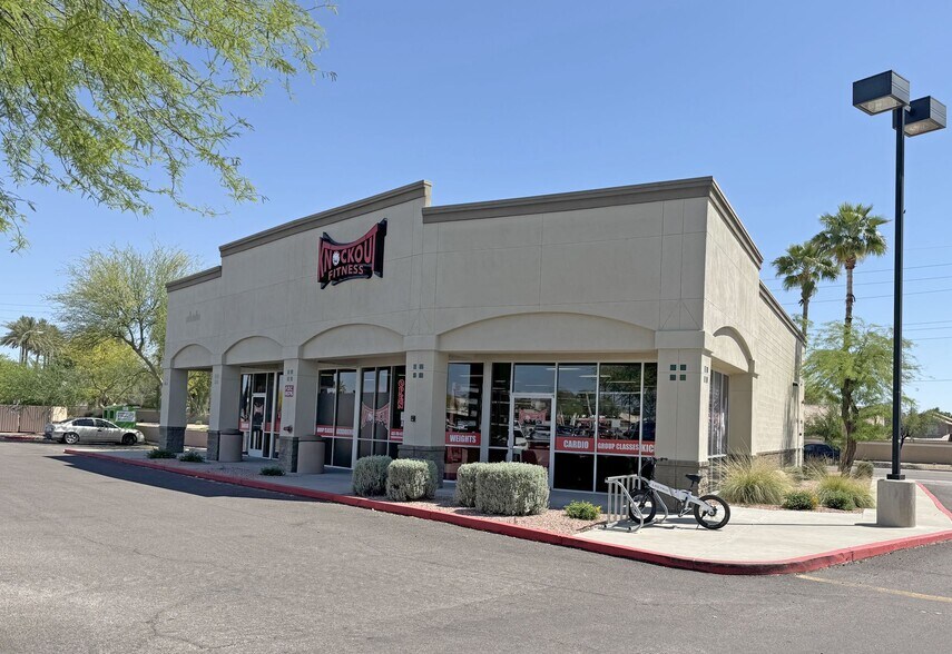 12370 N 83rd Ave, Peoria, AZ à louer - Photo de l’immeuble – Image 2 sur 7