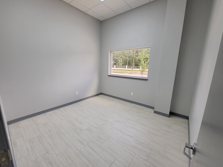 12462-12470 W Bellfort Blvd, Houston, TX à louer - Photo intérieure – Image 2 sur 7