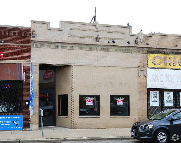 3348 W Montrose Ave, Chicago, IL à vendre - Photo de l’immeuble – Image 1 sur 9