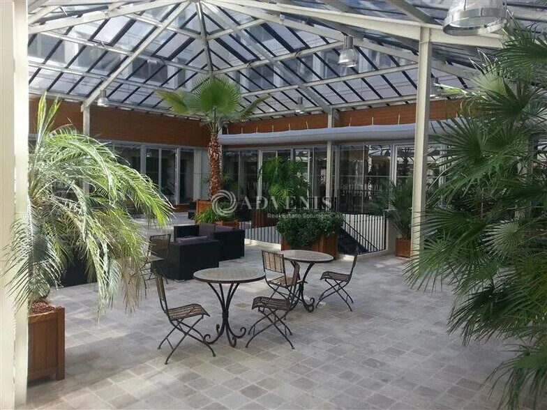 Bureau dans Rungis à louer - Photo de l’immeuble – Image 2 sur 6