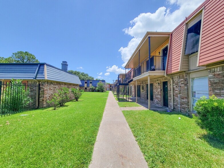 1501 Poole Ave, Port Arthur, TX à vendre - Photo de l’immeuble – Image 3 sur 34