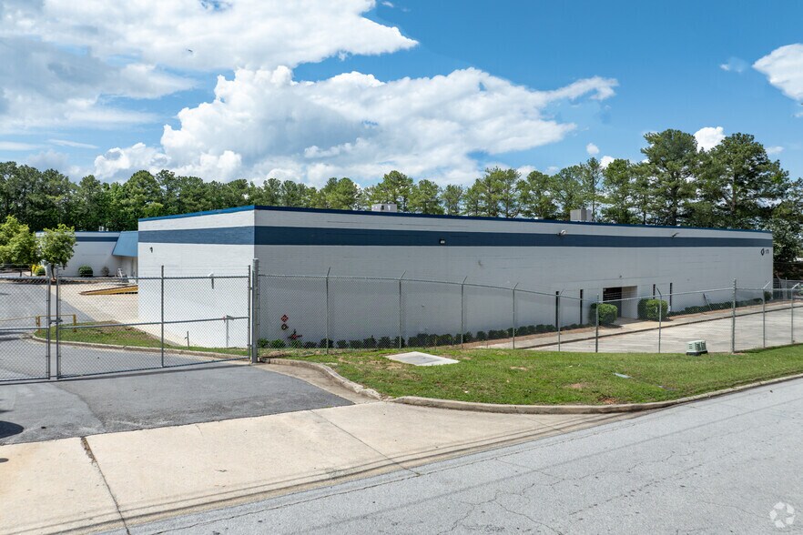 170 Selig Dr SW, Atlanta, GA à louer - Photo de l’immeuble – Image 1 sur 19