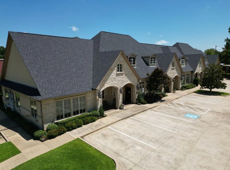 977 Pruitt Pl, Tyler, TX à louer - Photo de l’immeuble – Image 3 sur 15