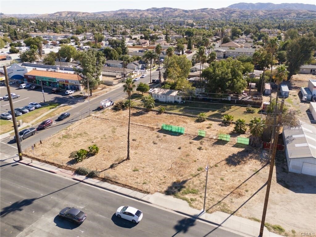 25183 Redlands blvd, Loma Linda, CA à vendre Photo de l’immeuble– Image 1 sur 20