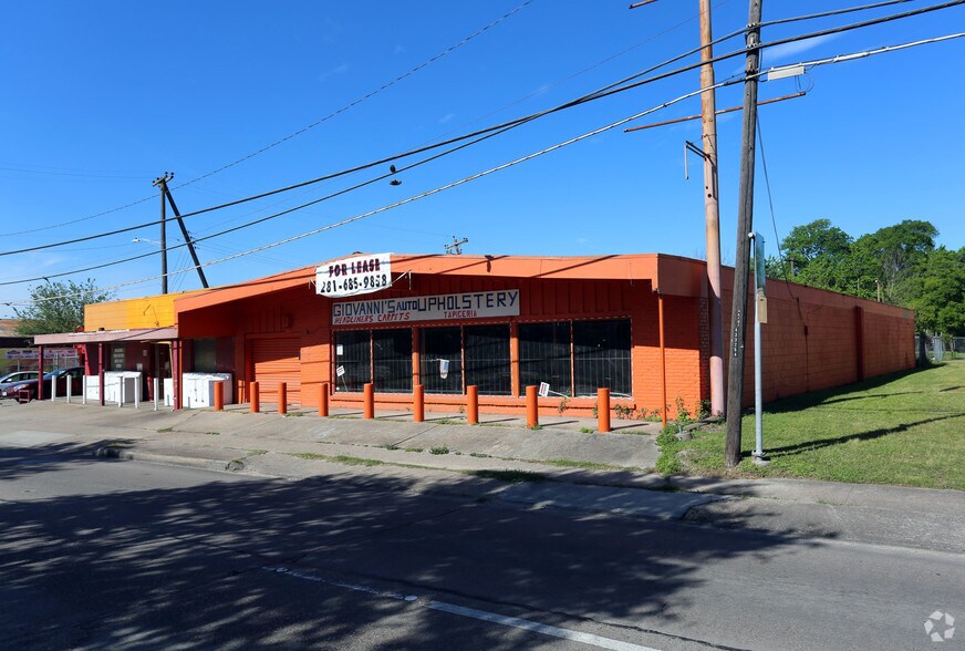 4117 Airline Dr, Houston, TX à louer - Photo principale – Image 1 sur 2