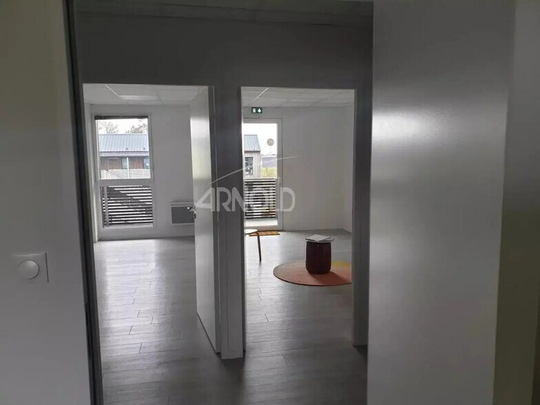 Bureau dans Vannes à louer - Photo de l’immeuble – Image 3 sur 3