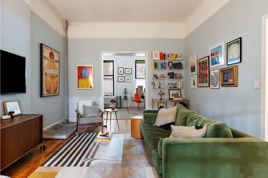 118 Saint James Pl, Brooklyn, NY à vendre - Photo intérieure – Image 3 sur 7