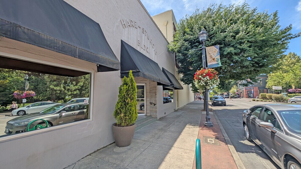 126 NE 2nd Ave, Hillsboro, OR à vendre - Photo de l’immeuble – Image 3 sur 17