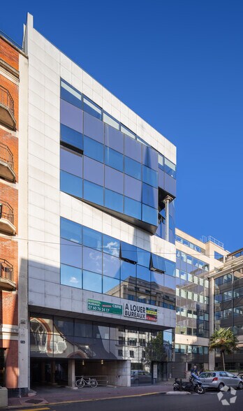 Bureau dans Levallois-Perret à louer - Photo de l’immeuble – Image 3 sur 4