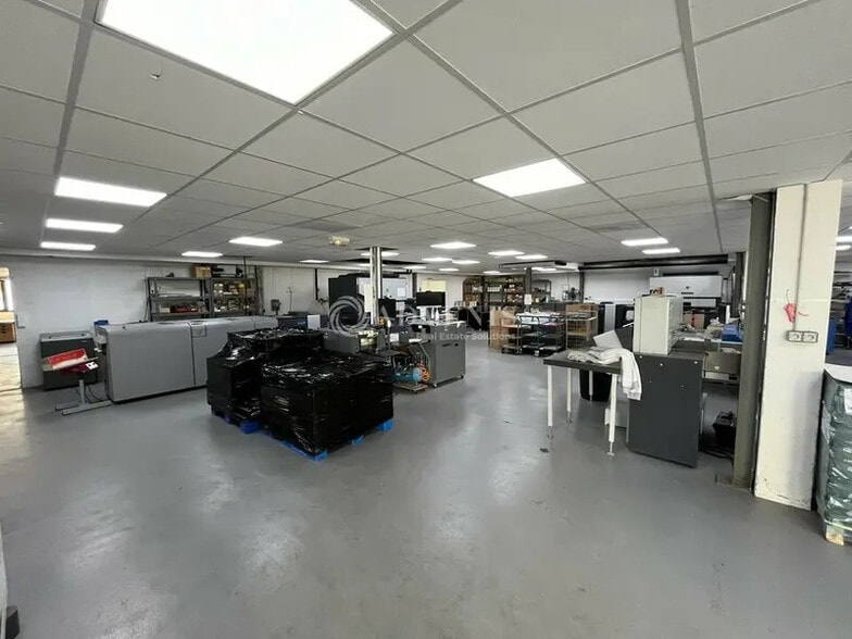 Bureau dans Neuilly-Plaisance à vendre - Photo intérieure – Image 3 sur 12