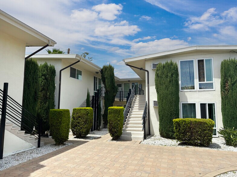 12361 El Rey Pl, Garden Grove, CA à vendre - Photo de l’immeuble – Image 3 sur 12