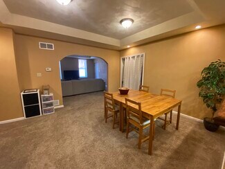 Plus de détails pour 21 N Maple Ave, Greensburg, PA - Local commercial à louer