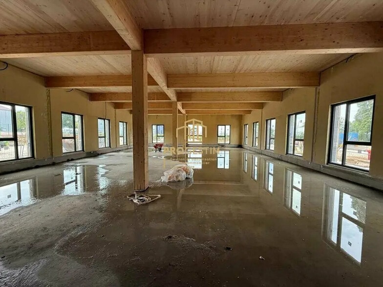 Bureau dans Quetigny à louer - Photo de l’immeuble – Image 3 sur 12