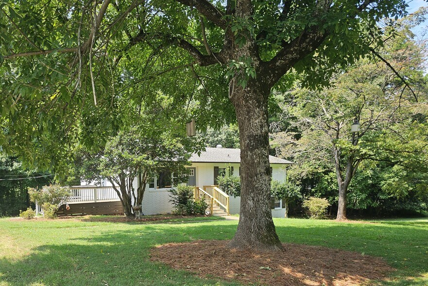 8924 Boyd Dr, Matthews, NC à vendre - Photo de l’immeuble – Image 1 sur 2