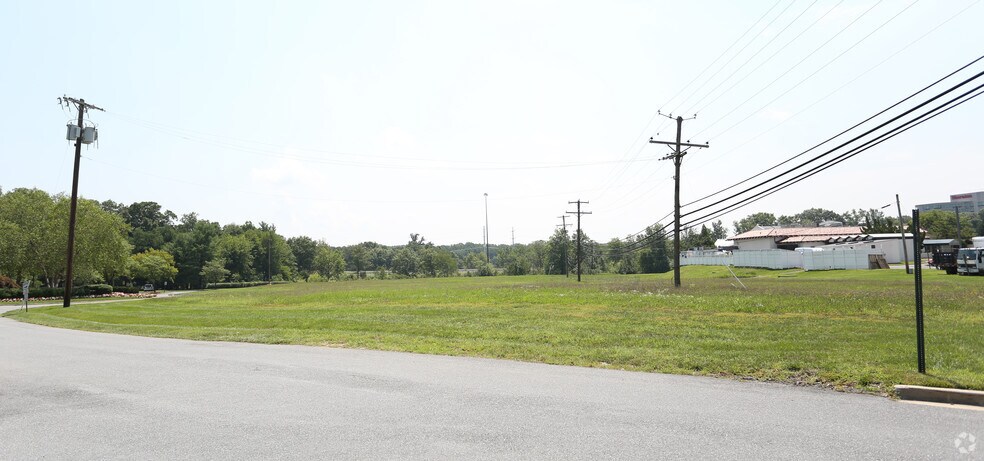11771 Beltsville Dr, Calverton, MD à vendre - Photo de l’immeuble – Image 3 sur 4