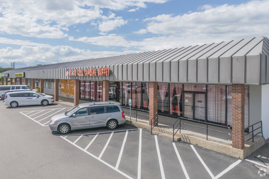 40-100 Newport Ave, Rumford, RI à louer - Photo principale – Image 2 sur 8