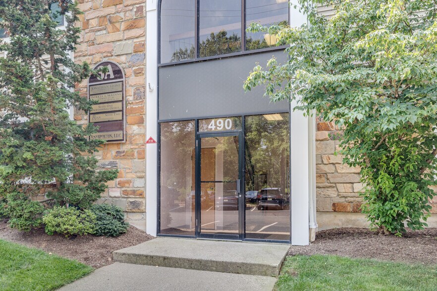 490 Schooleys Mountain Rd, Hackettstown, NJ à vendre - Photo de l’immeuble – Image 3 sur 26