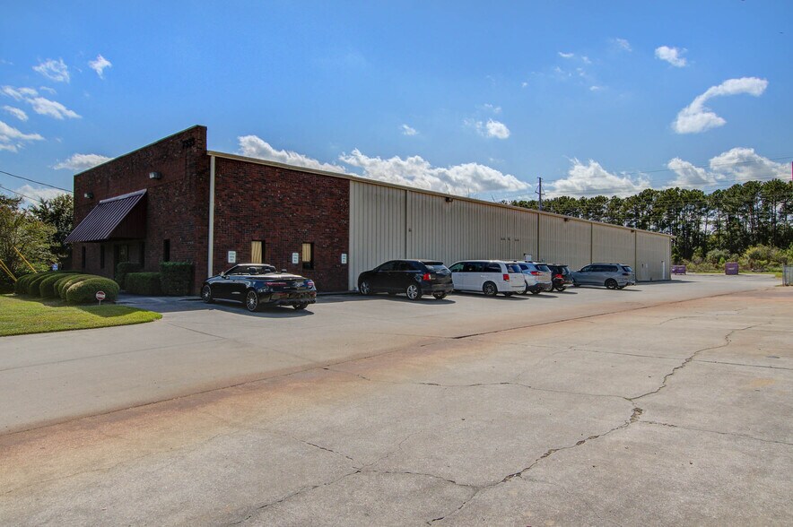 7333 Peppermill Pky, Charleston, SC à louer - Photo principale – Image 1 sur 13