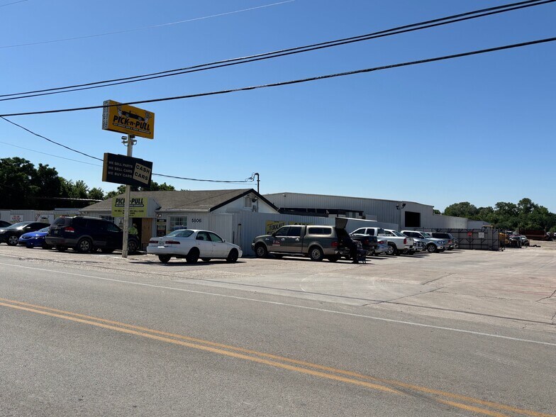 5806 Elliott Reeder Rd, Haltom City, TX à vendre - Photo de l’immeuble – Image 2 sur 9