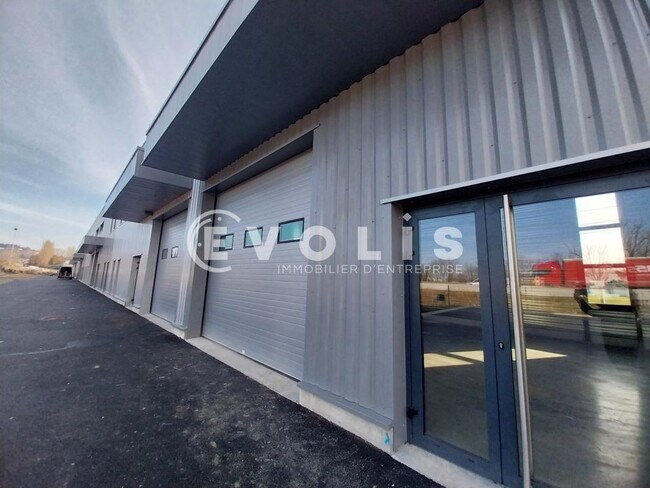 Plus de détails pour Local d’activités à vendre