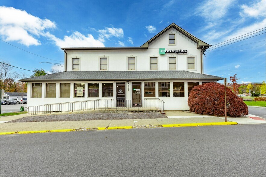393 Ramapo Valley Rd, Oakland, NJ à vendre - Photo de l’immeuble – Image 3 sur 30