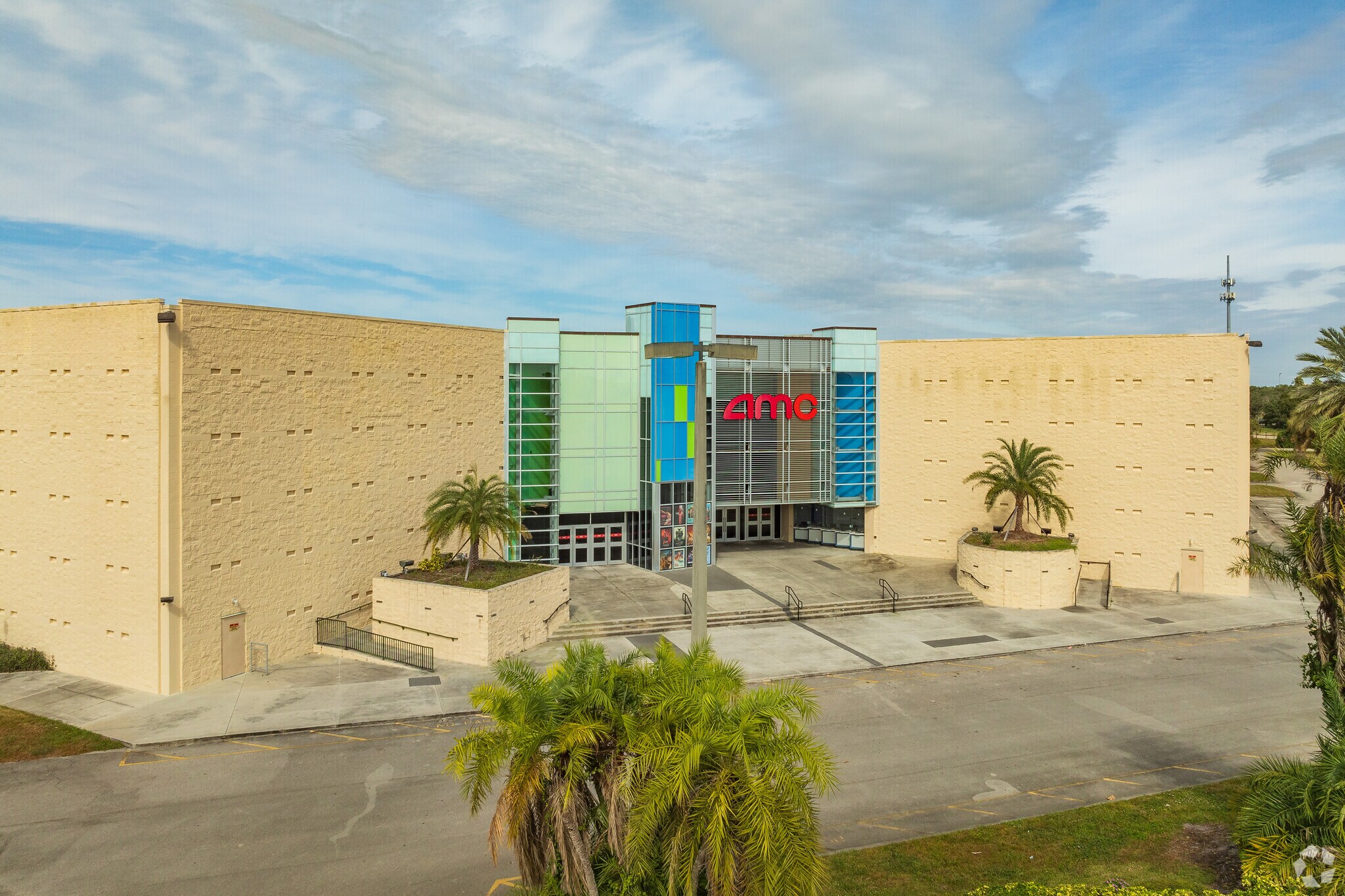 1900 NE Courtyard Cir, Port Saint Lucie, FL à vendre Photo principale– Image 1 sur 6