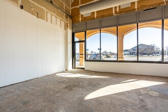 88-96 Northport Dr, Alton, IL à louer Photo intérieure– Image 2 sur 6