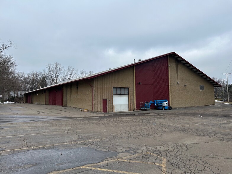 22777 Farmington Rd, Farmington, MI à vendre - Photo de l’immeuble – Image 2 sur 8