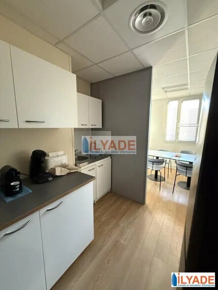 20 Allée Turcat Mery, Marseille à louer - Photo de l’immeuble – Image 3 sur 4